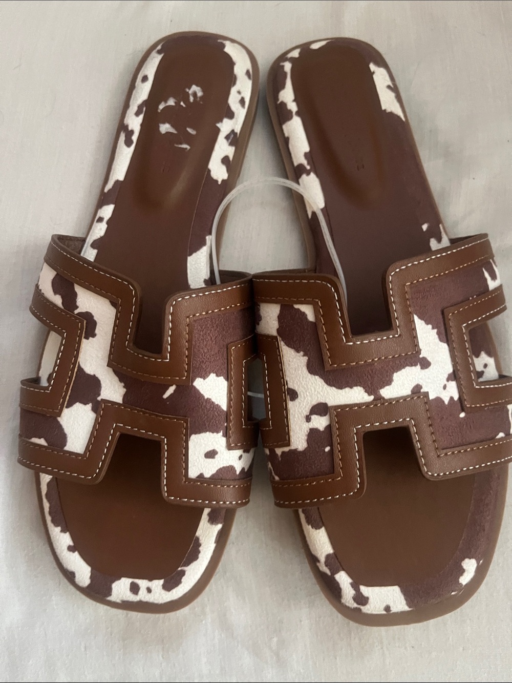 Brown and White Cowprint Slide Sandals - Women's Fashion Slides